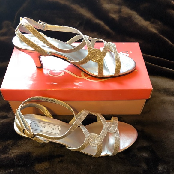 Super glittery party sandals - Picture 2 of 4